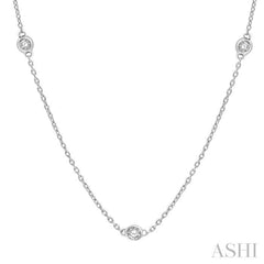 1/4 Ctw Round Cut Diamond Fashion Necklace in 14K White Gold 1/4 Ctw Round Cut Diamond Fashion Necklace in 14K White Gold