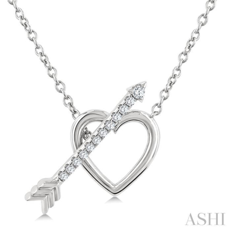 1/8 Ctw Heart Toggle Round Cut Diamond Fashion Necklace in 10K White Gold 1/8 Ctw Heart Toggle Round Cut Diamond Fashion Necklace in 10K White Gold
