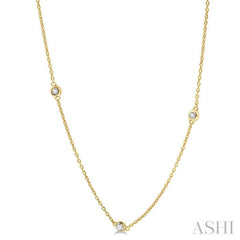 1/4 Ctw Round Cut Diamond Fashion Necklace in 14K Yellow Gold 1/4 Ctw Round Cut Diamond Fashion Necklace in 14K Yellow Gold
