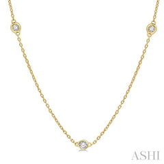 1/4 Ctw Round Cut Diamond Fashion Necklace in 14K Yellow Gold 1/4 Ctw Round Cut Diamond Fashion Necklace in 14K Yellow Gold
