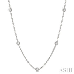 1 1/2 Ctw Round Cut Diamond Fashion Necklace in 14K White Gold 1 1/2 Ctw Round Cut Diamond Fashion Necklace in 14K White Gold