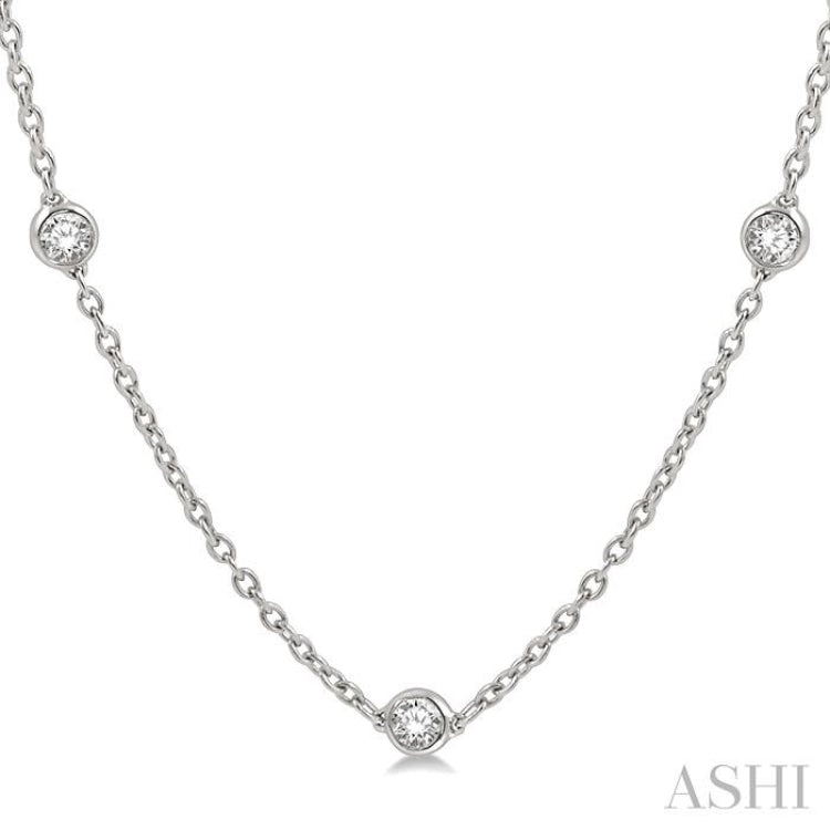 1 Ctw Round Cut Diamond Station Necklace in 14K White Gold 1 Ctw Round Cut Diamond Station Necklace in 14K White Gold