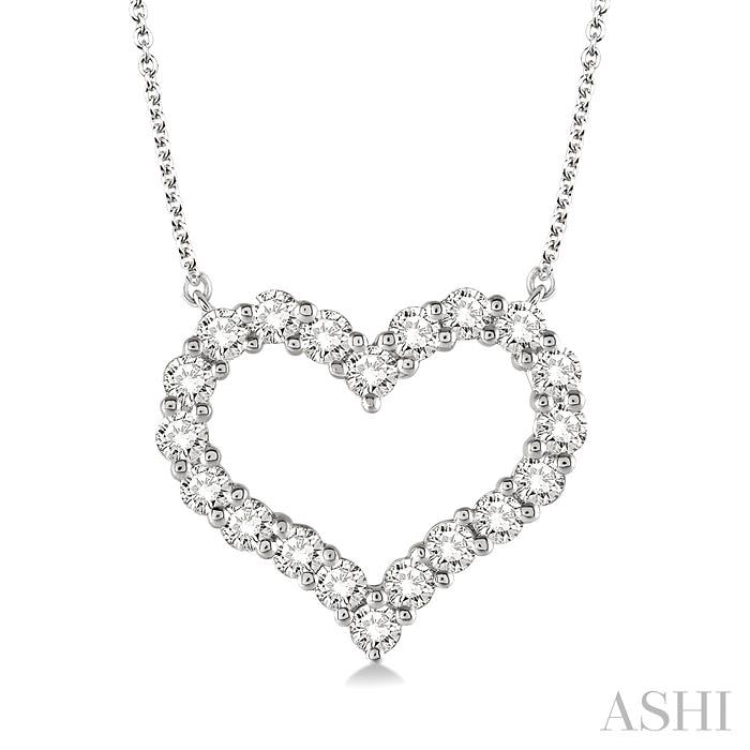 1/2 Ctw Round Cut Diamond Heart Pendant With Chain in 14K white Gold 1/2 Ctw Round Cut Diamond Heart Pendant With Chain in 14K white Gold
