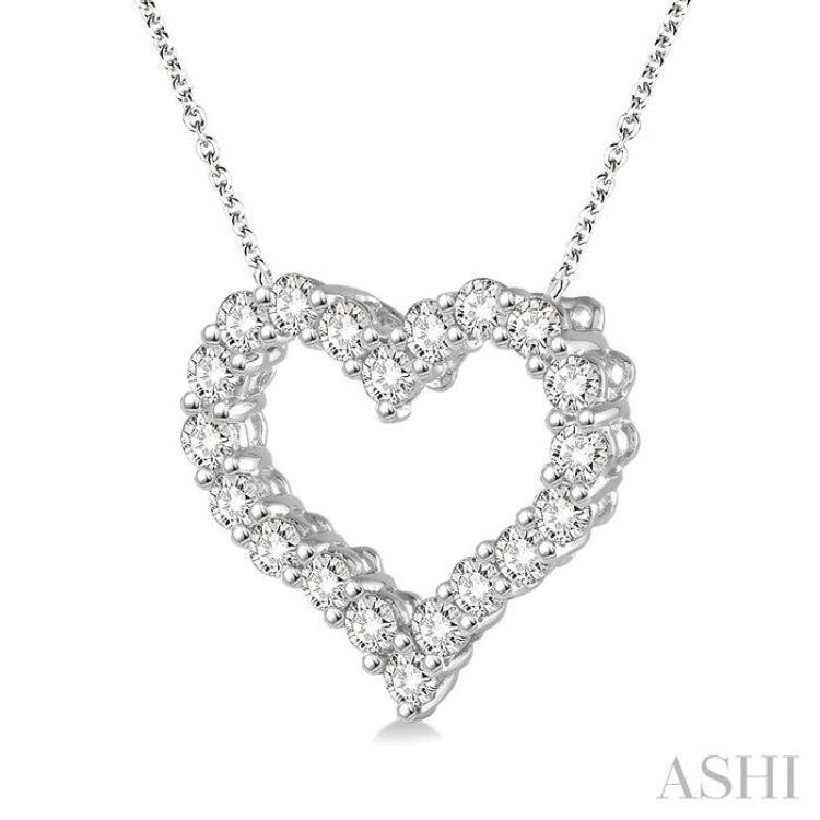 1/2 Ctw Round Cut Diamond Heart Pendant With Chain in 14K white Gold 1/2 Ctw Round Cut Diamond Heart Pendant With Chain in 14K white Gold