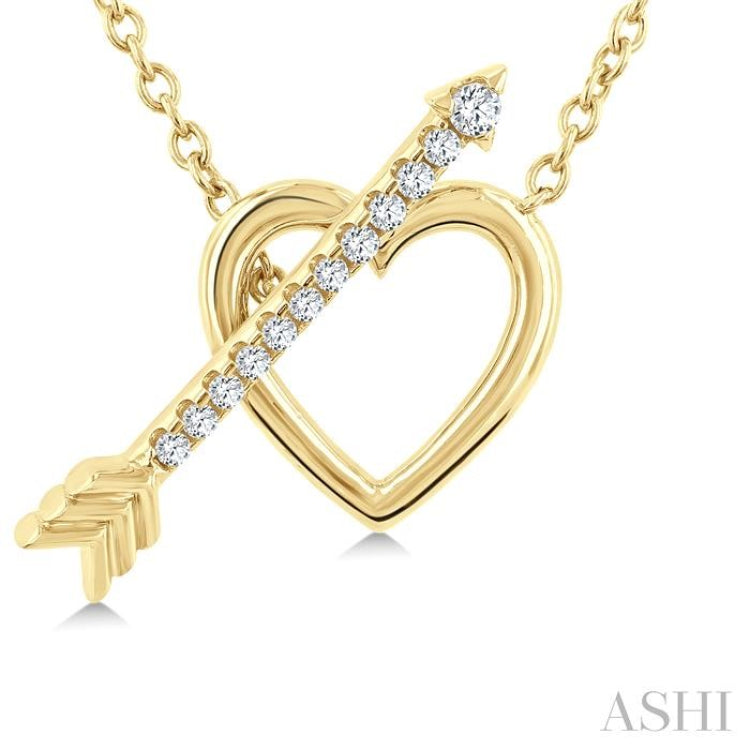 1/8 Ctw Heart Toggle Round Cut Diamond Fashion Necklace in 10K Yellow Gold 1/8 Ctw Heart Toggle Round Cut Diamond Fashion Necklace in 10K Yellow Gold