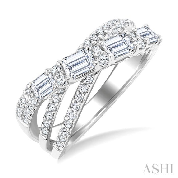 1 1/4 Ctw Emerald and Round Cut Diamond Split Crossover Fashion Ring in 14K White Gold 1 1/4 Ctw Emerald and Round Cut Diamond Split Crossover Fashion Ring in 14K White Gold