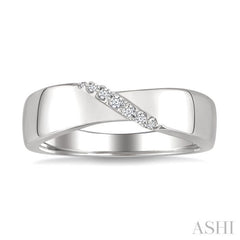 1/20 Ctw Single Cut Diamond Fashion Ring in Sterling Silver 1/20 Ctw Single Cut Diamond Fashion Ring in Sterling Silver