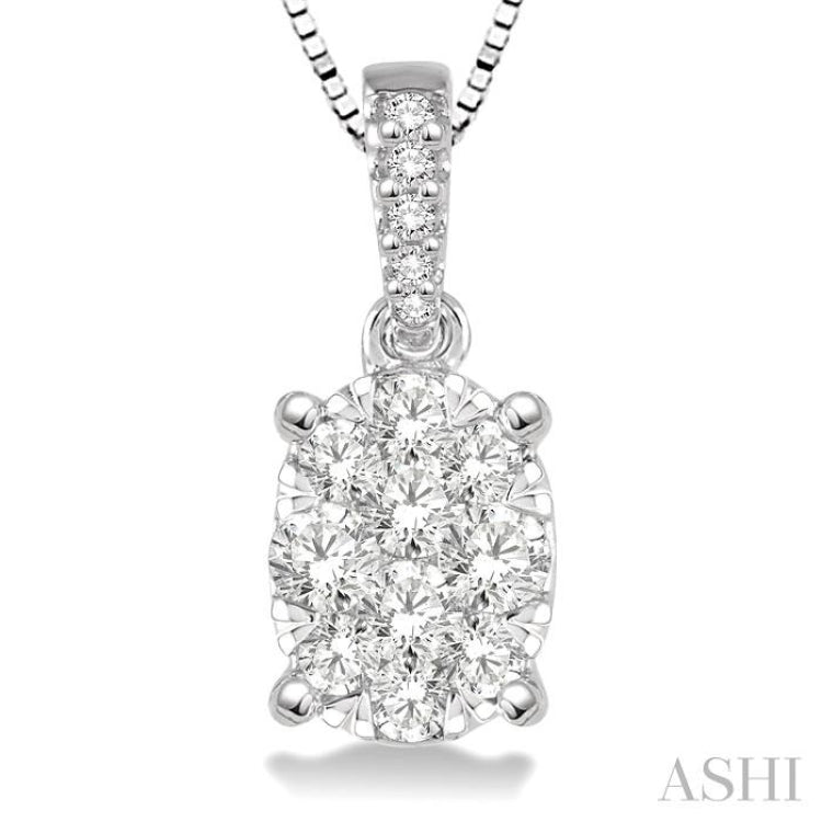 1/3 Ctw Oval Shape Diamond Lovebright Pendant in 14K White Gold with Chain 1/3 Ctw Oval Shape Diamond Lovebright Pendant in 14K White Gold with Chain
