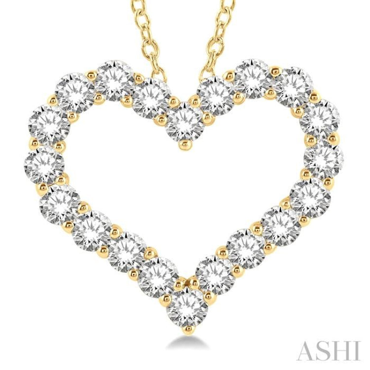 3 Ctw Heart Shape Round Cut Diamond Pendant With Chain in 14K Yellow Gold 3 Ctw Heart Shape Round Cut Diamond Pendant With Chain in 14K Yellow Gold
