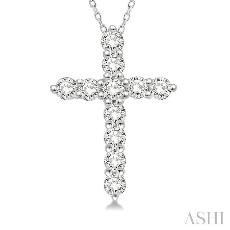 1/2 Ctw Round Cut Diamond Cross Pendant in 14K White Gold with Chain 1/2 Ctw Round Cut Diamond Cross Pendant in 14K White Gold with Chain