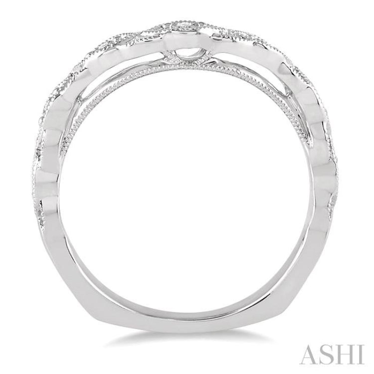 1/6 Ctw Milgrain Leaf Motif Round Cut Diamond Wedding Band in 14K White Gold 1/6 Ctw Milgrain Leaf Motif Round Cut Diamond Wedding Band in 14K White Gold
