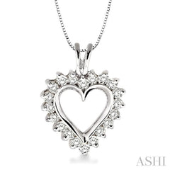 1/2 Ctw Round Cut Diamond Heart Pendant in 14K White Gold with Chain 1/2 Ctw Round Cut Diamond Heart Pendant in 14K White Gold with Chain