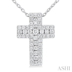 1/4 Ctw Cross Round Cut Diamond Fashion Pendant With Chain in 14K White Gold 1/4 Ctw Cross Round Cut Diamond Fashion Pendant With Chain in 14K White Gold