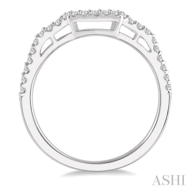 1/5 Ctw Curved Round Cut Diamond Wedding Band in 14K White Gold 1/5 Ctw Curved Round Cut Diamond Wedding Band in 14K White Gold