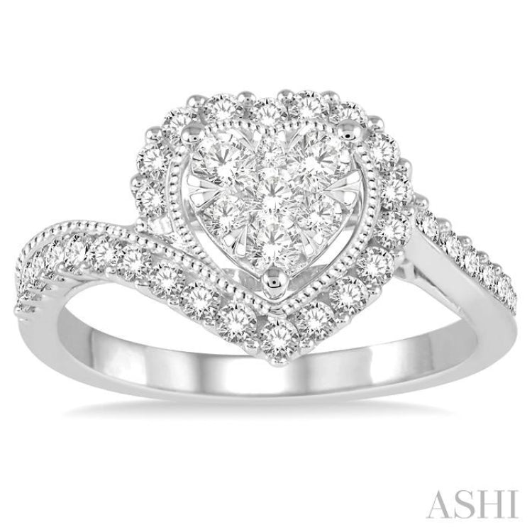 5/8 Ctw Round Cut Diamond Heart Shaped Lovebright Ring in 14K White Gold 5/8 Ctw Round Cut Diamond Heart Shaped Lovebright Ring in 14K White Gold