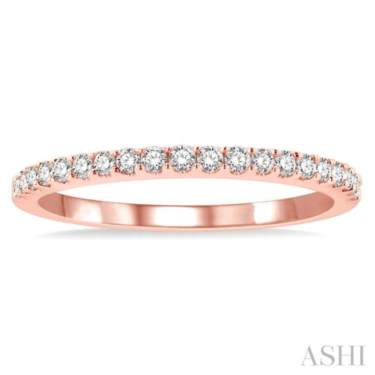1/4 Ctw Round Cut Diamond Wedding Band in 14K Rose Gold 1/4 Ctw Round Cut Diamond Wedding Band in 14K Rose Gold