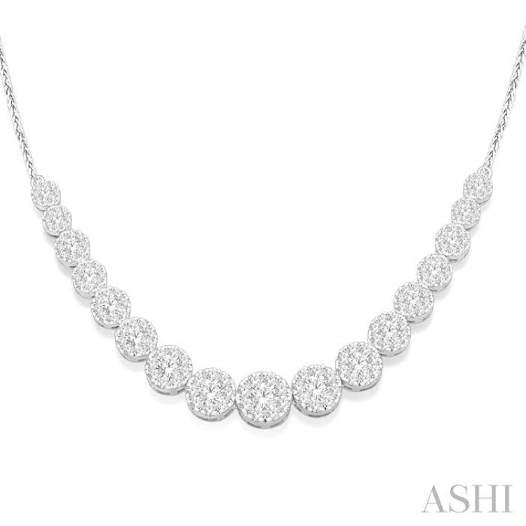 3 1/10 Ctw Round Cut Diamond Lovebright Necklace in 14K White Gold 3 1/10 Ctw Round Cut Diamond Lovebright Necklace in 14K White Gold