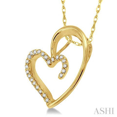 1/10 Ctw Round Cut Diamond Heart Shape Pendant in 14K Yellow Gold with Chain 1/10 Ctw Round Cut Diamond Heart Shape Pendant in 14K Yellow Gold with Chain