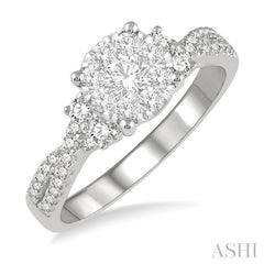 3/4 Ctw Crossed Split Shank Lovebright Diamond Cluster Ring in 14K White Gold 3/4 Ctw Crossed Split Shank Lovebright Diamond Cluster Ring in 14K White Gold