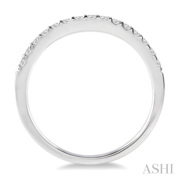 1/4 Ctw Round Cut Diamond Wedding Band in 14K White Gold 1/4 Ctw Round Cut Diamond Wedding Band in 14K White Gold