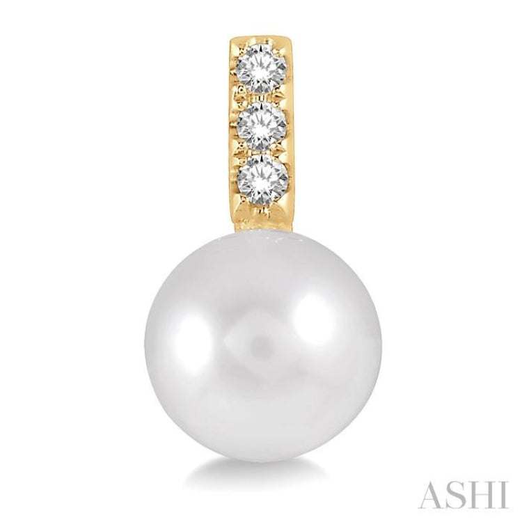 7 MM Cultured Pearls and 1/10 Ctw Round Cut Diamond Earrings in 10K Yellow Gold 7 MM Cultured Pearls and 1/10 Ctw Round Cut Diamond Earrings in 10K Yellow Gold