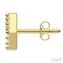 1/10 Ctw Initial 'Y' Round Cut Diamond Earrings in 10K Yellow Gold 1/10 Ctw Initial 'Y' Round Cut Diamond Earrings in 10K Yellow Gold