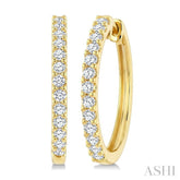 3/4 Ctw Round Cut Diamond Hoop Earrings in 14K Yellow Gold