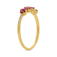 0.04ct Diamond & 0.39ct Ruby 14k Yellow Gold Ring 0.04ct Diamond & 0.39ct Ruby 14k Yellow Gold Ring