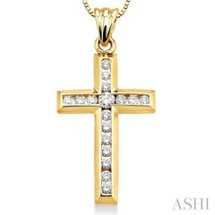 1/2 Ctw Round Cut Diamond Cross Pendant in 14K Yellow Gold with Chain 1/2 Ctw Round Cut Diamond Cross Pendant in 14K Yellow Gold with Chain