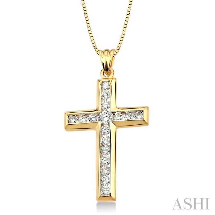 1 Ctw Round Cut Diamond Cross Pendant in 14K Yellow Gold with Chain 1 Ctw Round Cut Diamond Cross Pendant in 14K Yellow Gold with Chain
