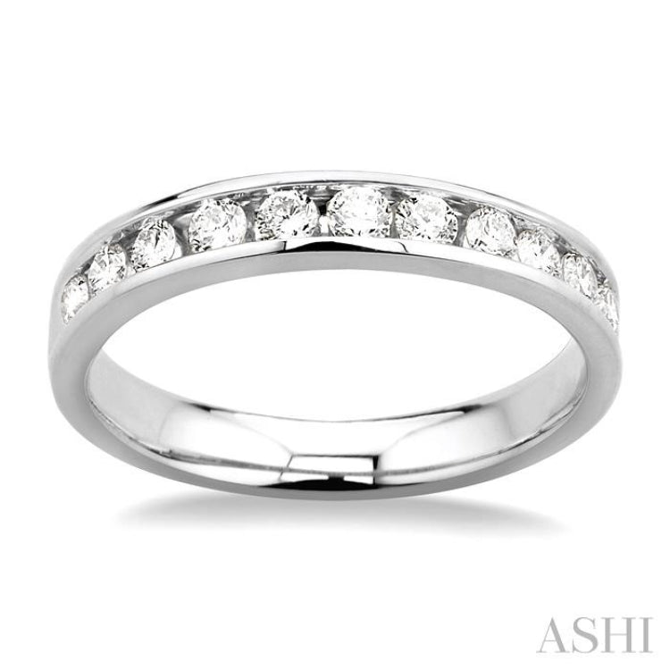 1/2 Ctw Round Cut Diamond Wedding Band in 14K White Gold 1/2 Ctw Round Cut Diamond Wedding Band in 14K White Gold