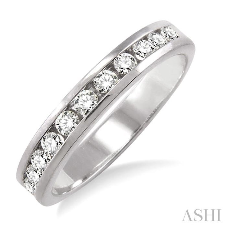 1/2 Ctw Round Cut Diamond Wedding Band in 14K White Gold 1/2 Ctw Round Cut Diamond Wedding Band in 14K White Gold