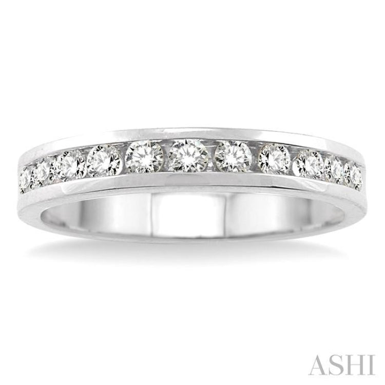 1/2 Ctw Round Cut Diamond Wedding Band in 14K White Gold 1/2 Ctw Round Cut Diamond Wedding Band in 14K White Gold