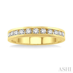 1/6 Ctw Round Cut Diamond Wedding Band in 14K Yellow Gold 1/6 Ctw Round Cut Diamond Wedding Band in 14K Yellow Gold