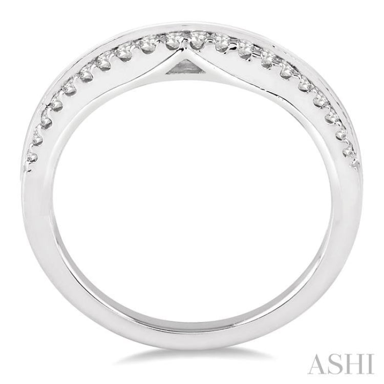 1/4 Ctw Round Cut Diamond Wedding Band in 14K White Gold 1/4 Ctw Round Cut Diamond Wedding Band in 14K White Gold