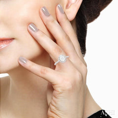 1/2 Ctw Round Diamond Lovebright Oval Shape Halo Engagement Ring in 14K White and Yellow Gold 1/2 Ctw Round Diamond Lovebright Oval Shape Halo Engagement Ring in 14K White and Yellow Gold