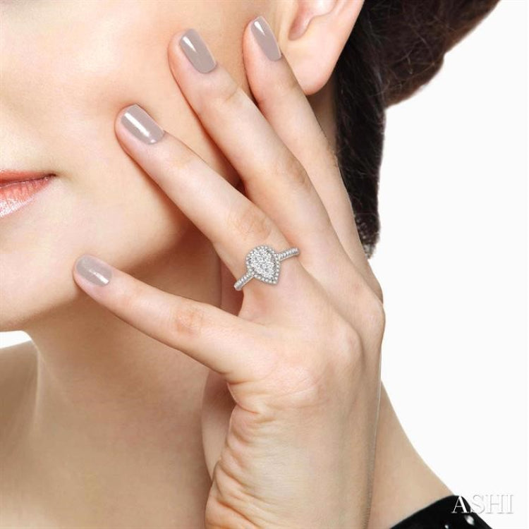 1/2 Ctw Pear Shape Round Cut Diamond Lovebright Ring in 14K White and Rose Gold 1/2 Ctw Pear Shape Round Cut Diamond Lovebright Ring in 14K White and Rose Gold