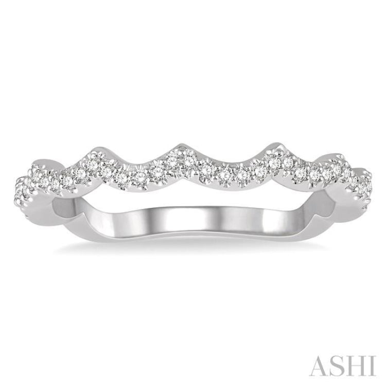 1/6 Ctw Wavy Pattern Round Cut Diamond Wedding Band in 14K White Gold 1/6 Ctw Wavy Pattern Round Cut Diamond Wedding Band in 14K White Gold