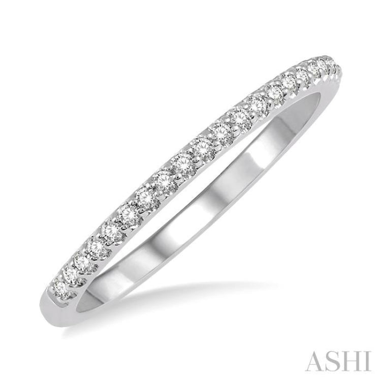 1/10 ctw Round Cut Diamond Wedding Band in 14K White Gold 1/10 ctw Round Cut Diamond Wedding Band in 14K White Gold