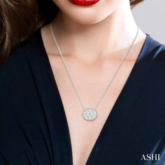 1/2 Ctw Oval Shape Lovebright Diamond Pendant With Chain in 14K White Gold 1/2 Ctw Oval Shape Lovebright Diamond Pendant With Chain in 14K White Gold