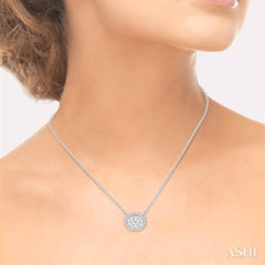 3/4 Ctw Oval Shape Round Cut Diamond Lovebright Pendant With Chain in 14K White Gold 3/4 Ctw Oval Shape Round Cut Diamond Lovebright Pendant With Chain in 14K White Gold
