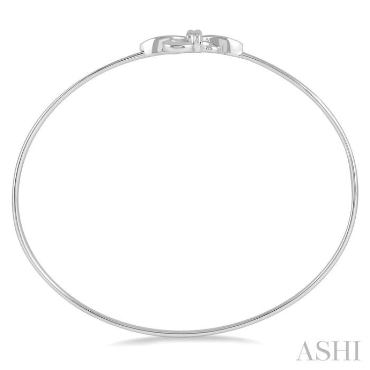 1/20 Ctw Fleur De Lis Round Cut Diamond Flexi Bangle in Sterling Silver 1/20 Ctw Fleur De Lis Round Cut Diamond Flexi Bangle in Sterling Silver