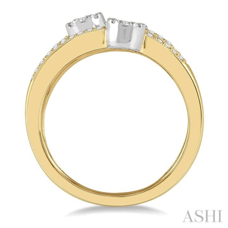 3/8 Ctw Split Top Tri Mount Lovebright Round Cut Diamond Ring in 14K Yellow Gold 3/8 Ctw Split Top Tri Mount Lovebright Round Cut Diamond Ring in 14K Yellow Gold