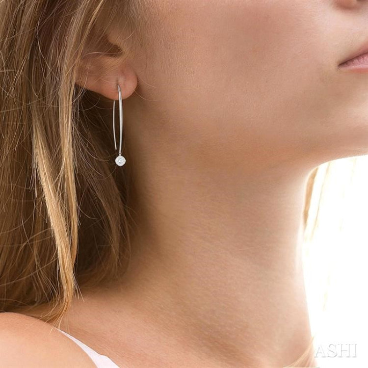 1/2 Ctw Cushion Shape Lovebright Round Cut Diamond Earring in 14K White Gold 1/2 Ctw Cushion Shape Lovebright Round Cut Diamond Earring in 14K White Gold