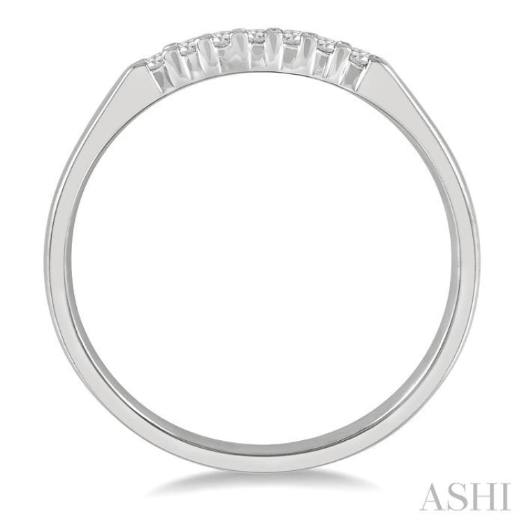 1/10 Ctw 7 Stone Round Cut Diamond Wedding Band in 14K White Gold 1/10 Ctw 7 Stone Round Cut Diamond Wedding Band in 14K White Gold