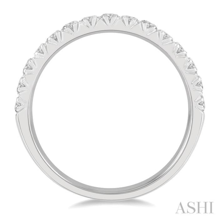 1/2 Ctw 15Stones Round Cut Diamond Wedding Band in 14K White Gold 1/2 Ctw 15Stones Round Cut Diamond Wedding Band in 14K White Gold