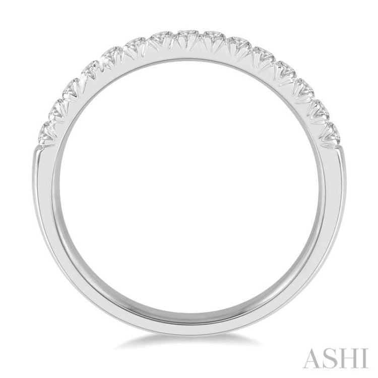 1/4 Ctw 15Stones Round Cut Diamond Wedding Band in 14K White Gold 1/4 Ctw 15Stones Round Cut Diamond Wedding Band in 14K White Gold