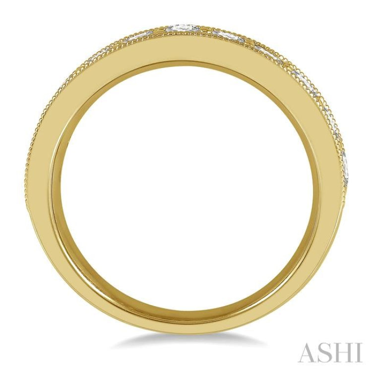 1 Ctw Round Cut Diamond Wedding Band in 14K Yellow Gold 1 Ctw Round Cut Diamond Wedding Band in 14K Yellow Gold