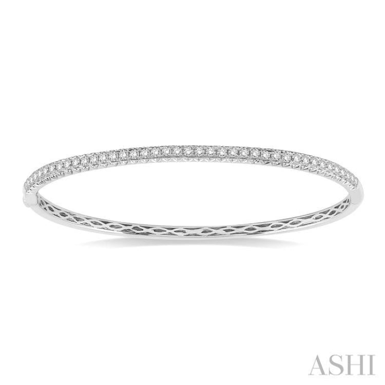 1 Ctw Round Cut Diamond Stackable Bangle in 14K White Gold 1 Ctw Round Cut Diamond Stackable Bangle in 14K White Gold