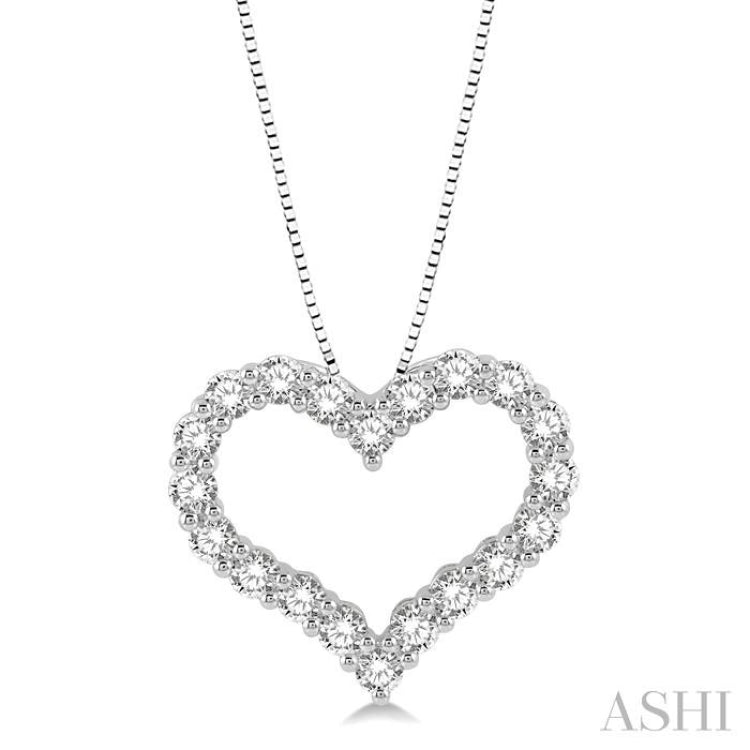 3/4 Ctw Heart Shape Round Cut Diamond Pendant With Chain in 14K White Gold 3/4 Ctw Heart Shape Round Cut Diamond Pendant With Chain in 14K White Gold